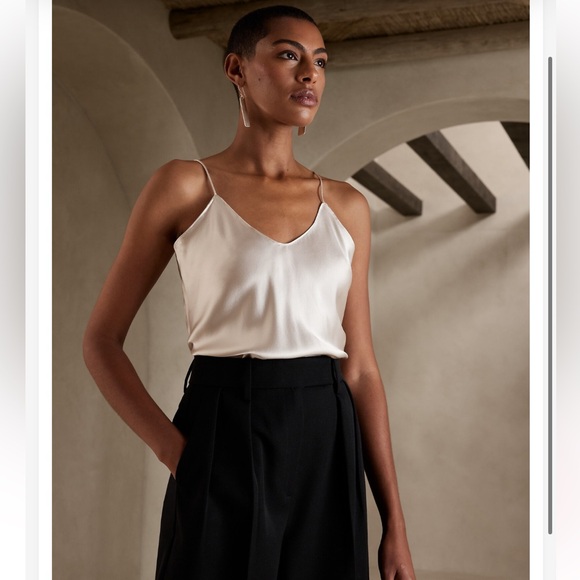 Banana Republic Bliss Silk Camisole - Picture 1 of 9
